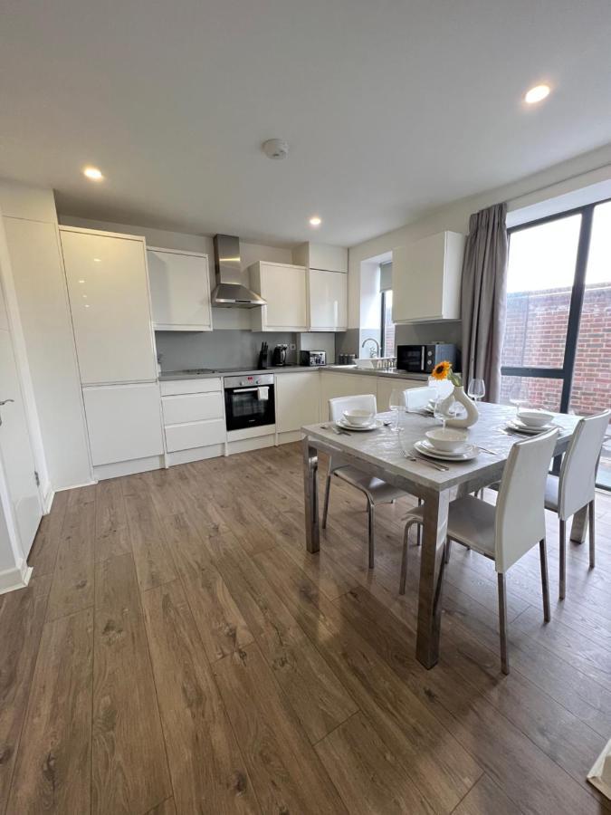 Villa 3Bed Flat 3Wc And Great Location Near Excel City Airport O2 And Canning Town Station à Londres Extérieur photo