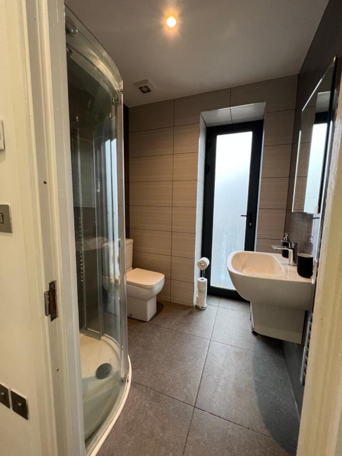 Villa 3Bed Flat 3Wc And Great Location Near Excel City Airport O2 And Canning Town Station à Londres Extérieur photo