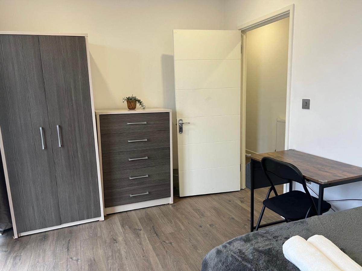 Villa 3Bed Flat 3Wc And Great Location Near Excel City Airport O2 And Canning Town Station à Londres Extérieur photo